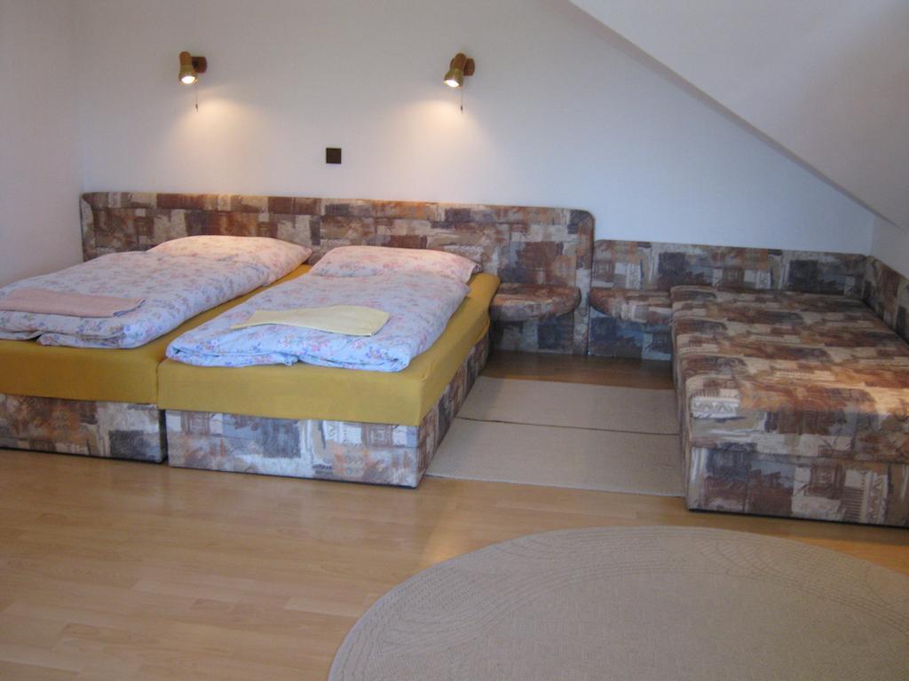 Privat Apartma Ulrych Ліберець Номер фото